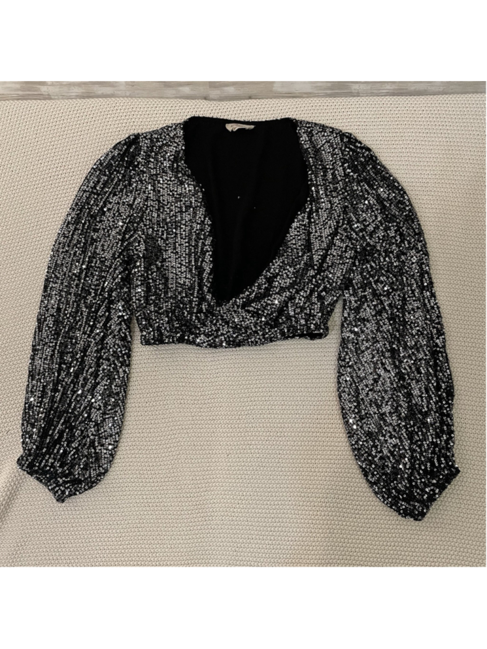 Audrey 3+1 Glittering Black and Silver Crop Top